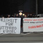 Die abendliche Neonazi-Kundgebung gegenüber dem österreichischen Konsulat, Teil 1. Foto: Robert Andreasch